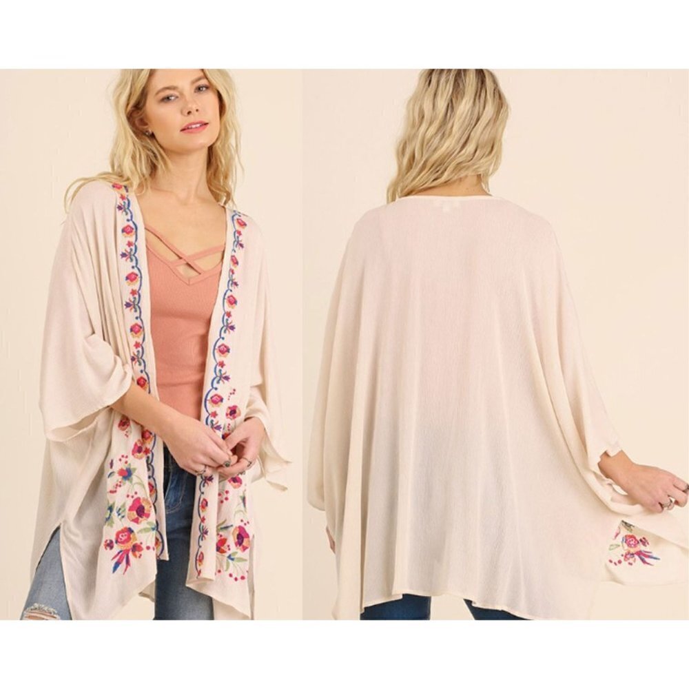 UMGEE Size M/L Cream Ivory Floral Embroidered Kimono Open Wrap Topper Cotton Ble